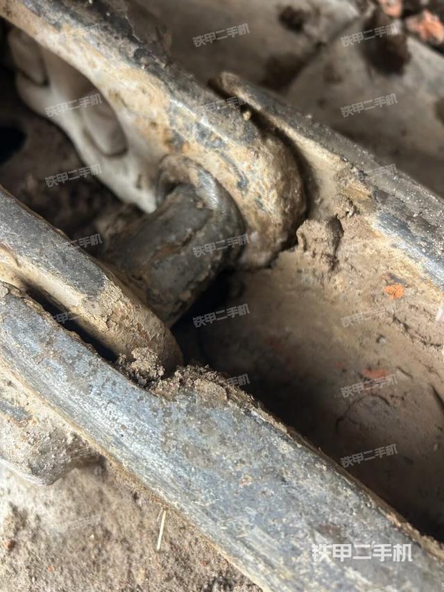 右侧行走马达盖板（行走机构）