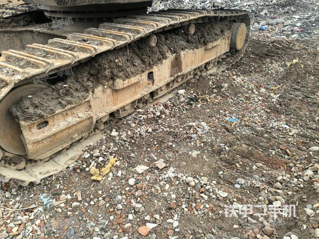 左侧履带整体 （行走机构）