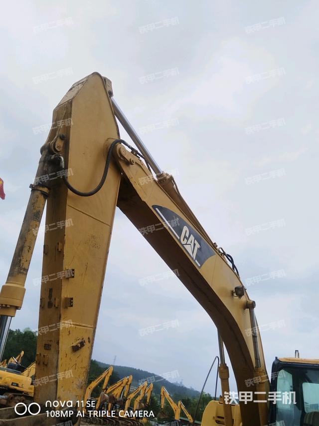 小臂整體左后（工作和回轉裝置）