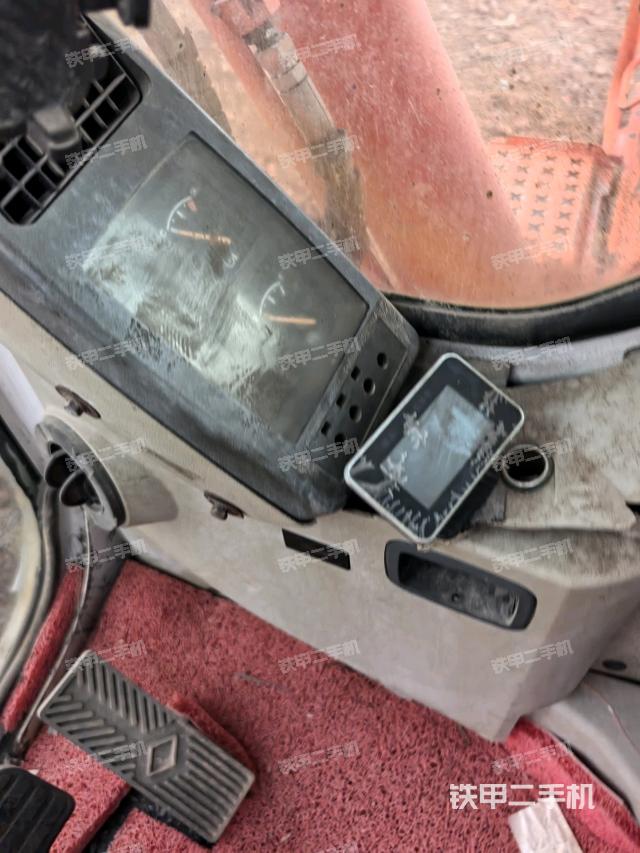 ?駕駛室正側(cè)（駕駛室部分）