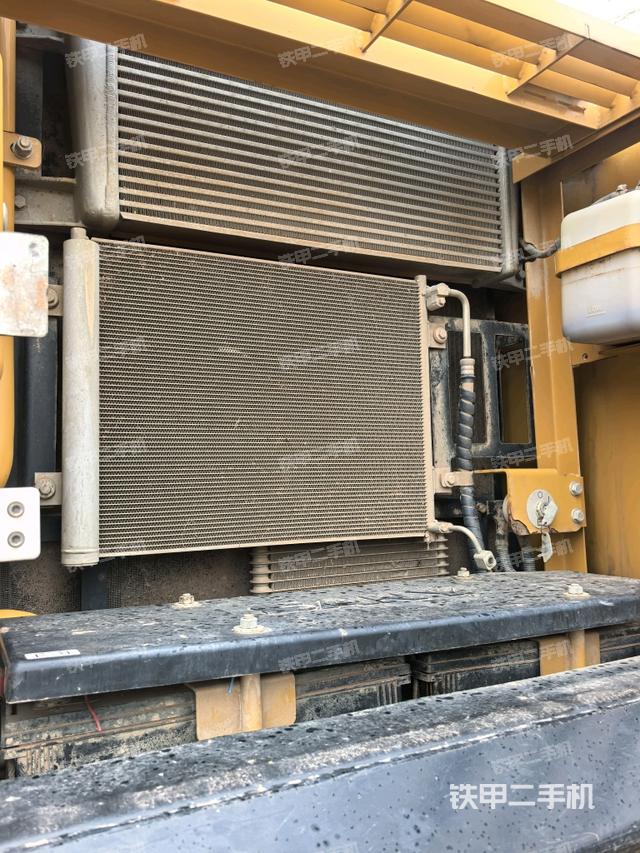 散热器正面（大件舱室）