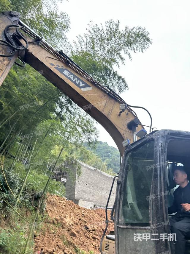 大臂整體?右側(cè)（工作和回轉(zhuǎn)裝置）