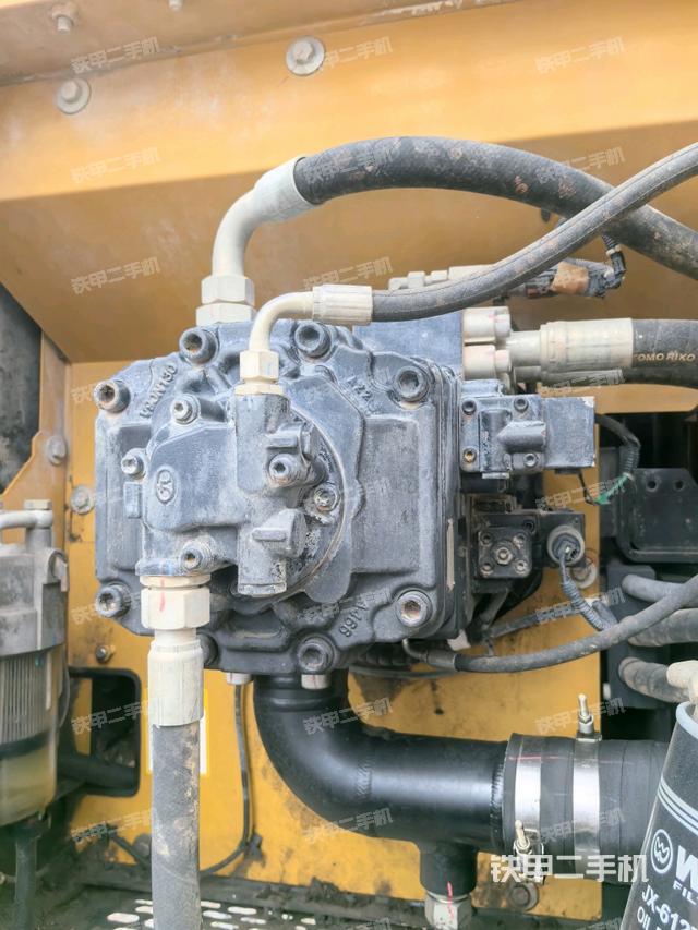 液壓泵室（大件艙室）