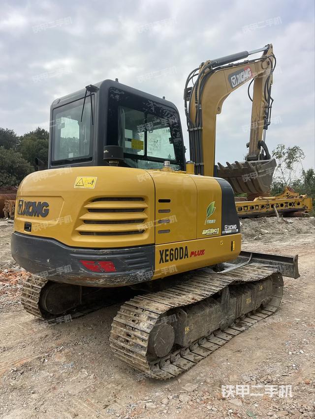 整机右后45°（整机外观）