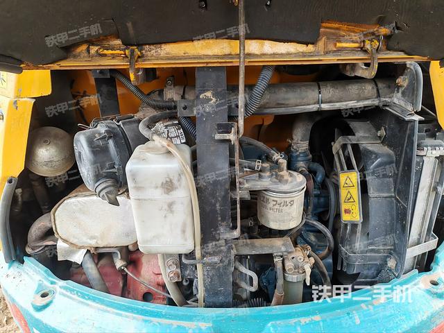 发动机整体俯视（整机外观）