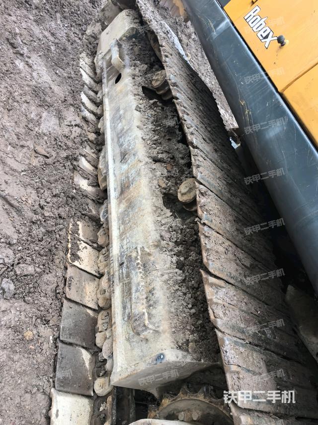 右侧履带整体（行走机构）