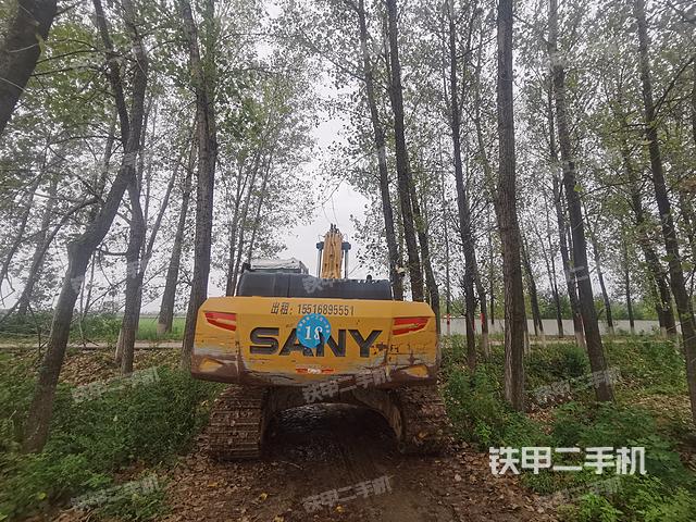 驾驶室顶部（整机外观）