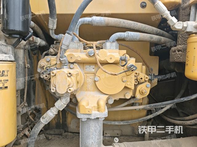 液压泵斜45 左（大件舱室）