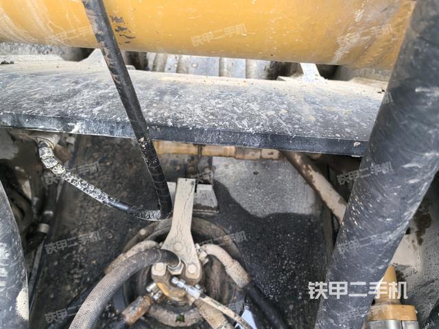 中央回转接头特写（上车部件）