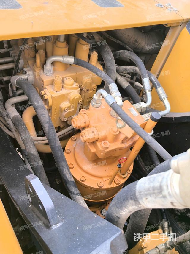 駕駛室頂部俯視（上車部件）