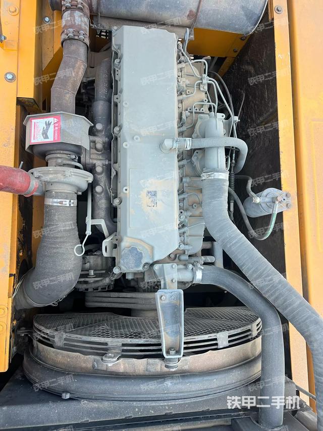 發(fā)動(dòng)機(jī)整體俯視（整機(jī)外觀）