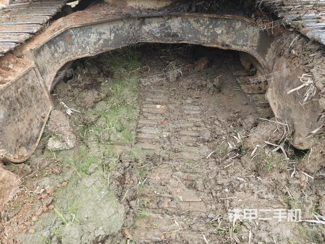 左導(dǎo)向輪（行走機(jī)構(gòu)）