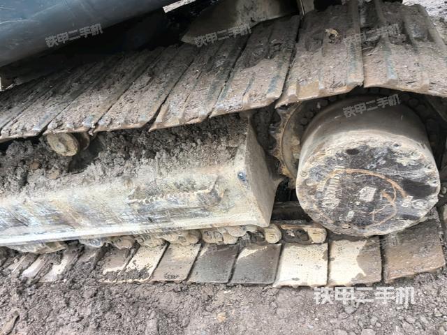 右驱动轮（行走机构）