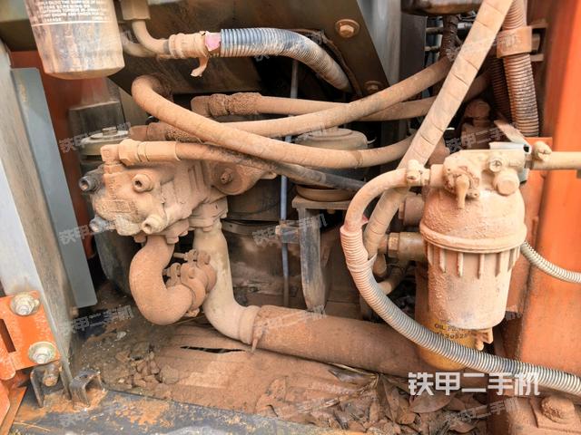 液压泵室（大件舱室）