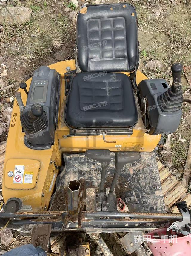 駕駛室整體（整機(jī)外觀）