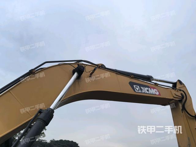 大臂整体 右侧（工作和回转装置）