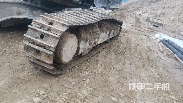 单侧履带整体（整机外观）