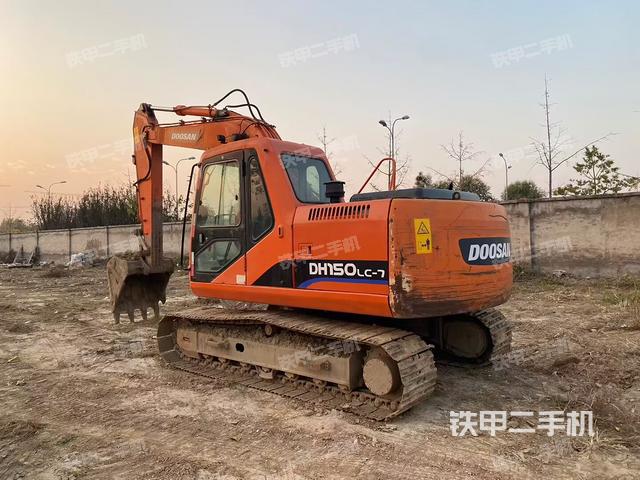斗山DH150LC-7挖掘机
