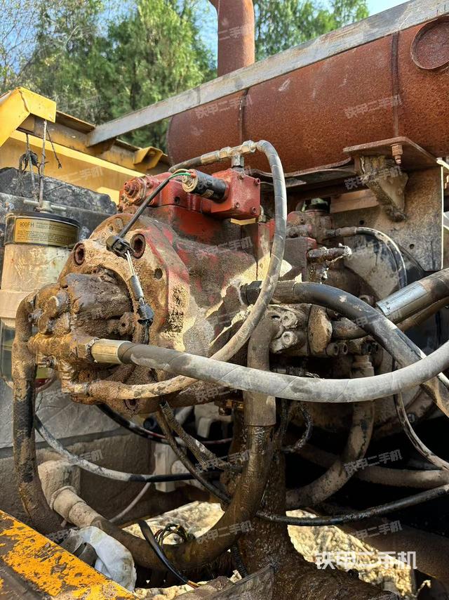 驾驶室整体（整机外观）