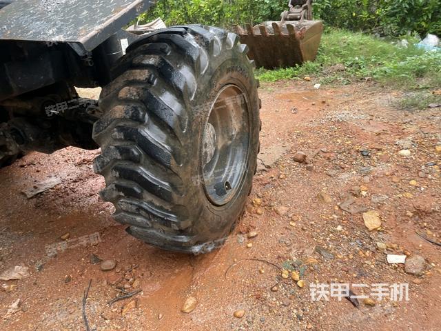 右侧行走马达盖板（行走机构）