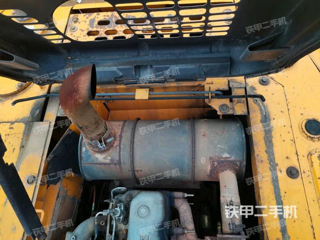 氣門室蓋螺絲特寫（上車部件）