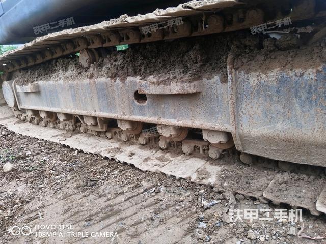 右驱动轮（行走机构）