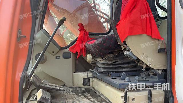 驾驶室整体（整机外观）