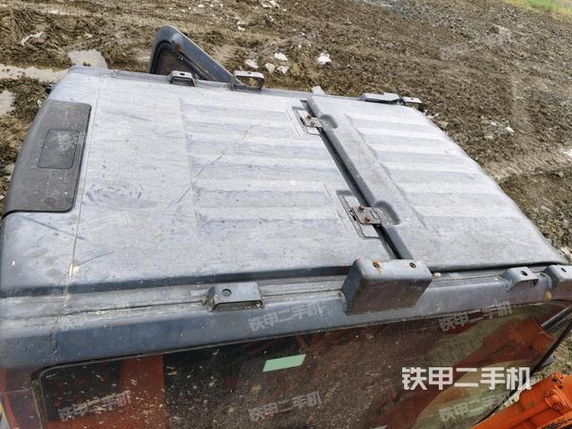 駕駛室頂部俯視（上車部件）