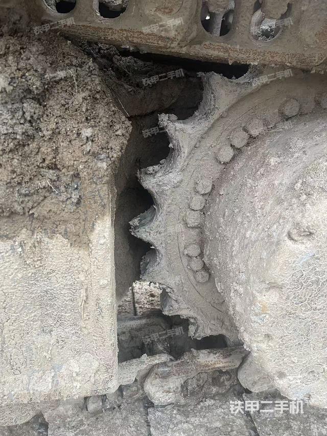 左驱动轮（行走机构）