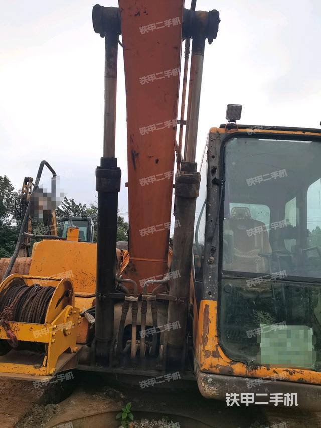 大臂油缸整體?豎拍（工作和回轉(zhuǎn)裝置）