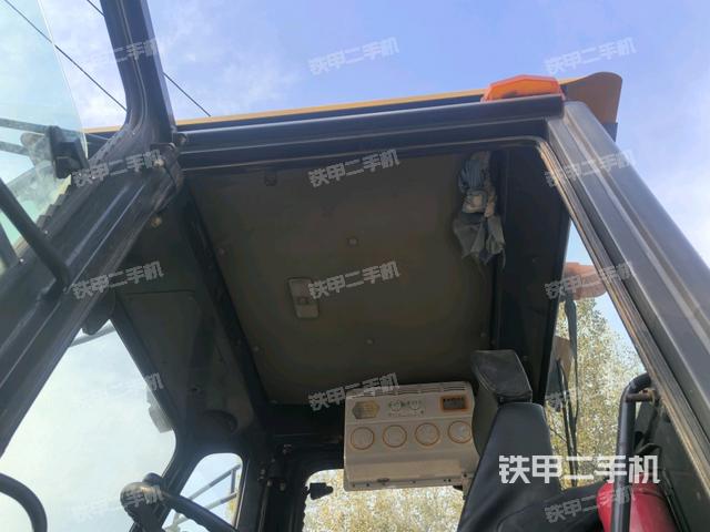 驾驶室外顶全景（压路机驾驶室）