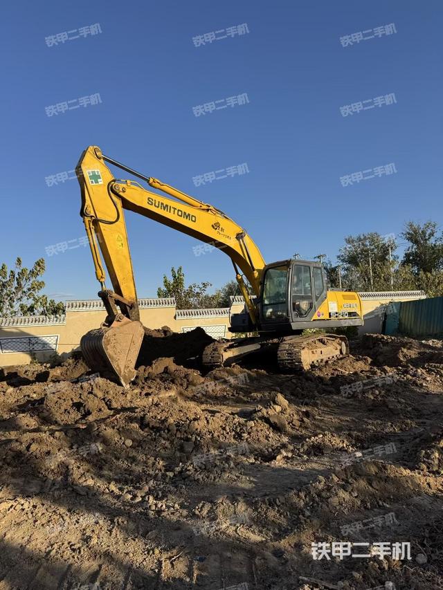 住友SH210A5挖掘機(jī)