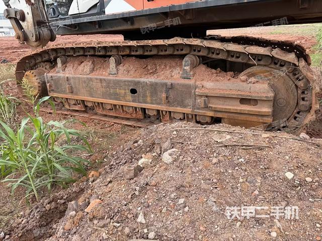 左導(dǎo)向輪（行走機(jī)構(gòu)）