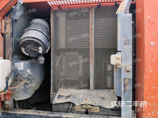 散熱器正面（大件艙室）