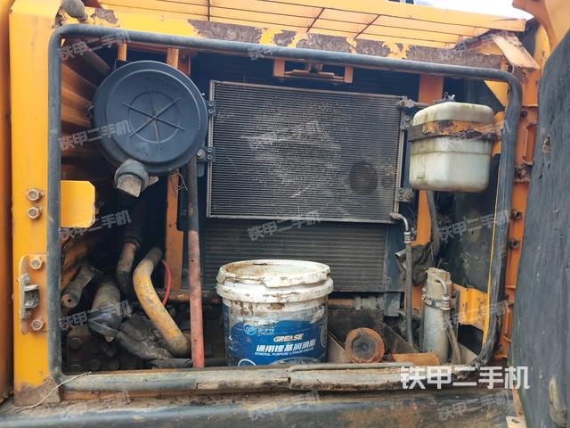 電瓶（大件艙室）