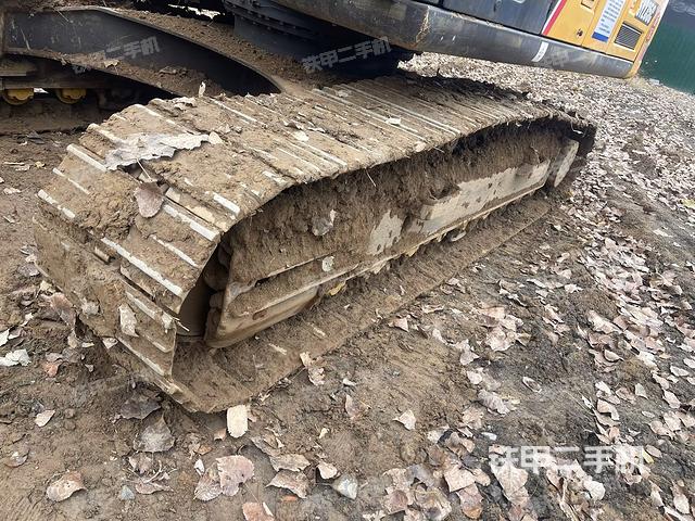 單側(cè)履帶整體（整機(jī)外觀）