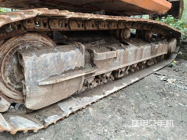 单侧履带整体（整机外观）