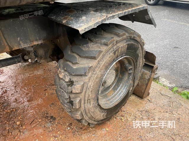 左驱动轮（行走机构）