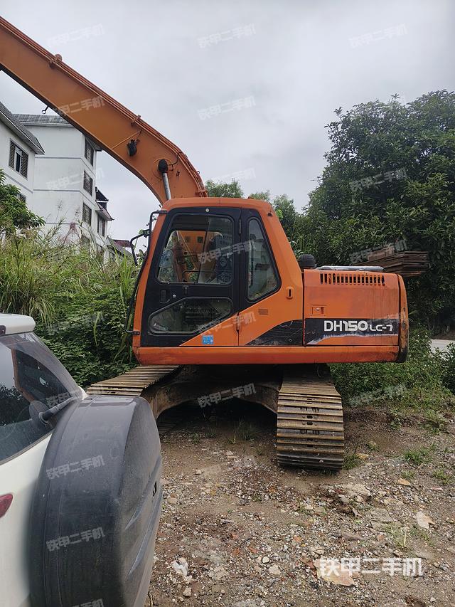 驾驶室整体（整机外观）