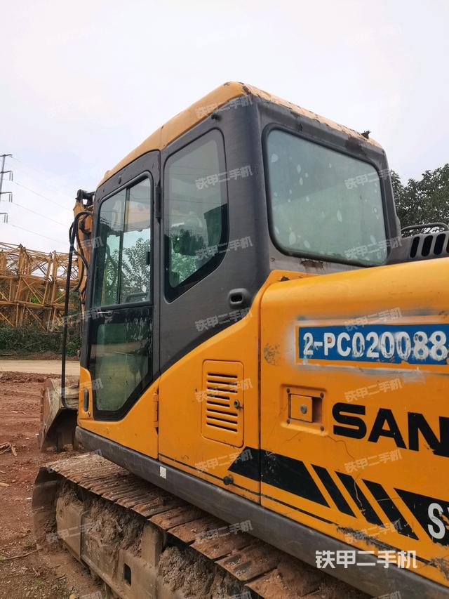 駕駛室左后45度（駕駛室部分）