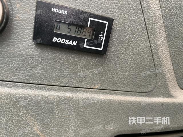  驾驶室正侧（驾驶室部分）