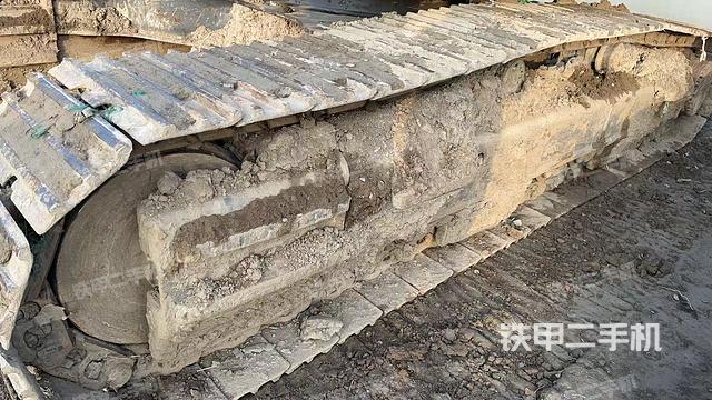 單側(cè)履帶整體（整機(jī)外觀）