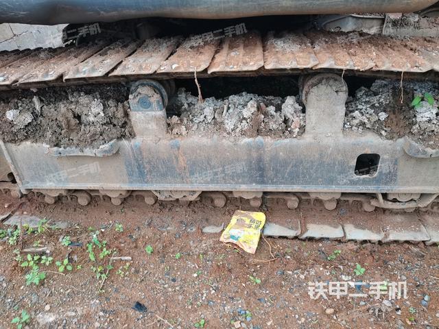 左側(cè)行走馬達(dá)蓋板（行走機(jī)構(gòu)）