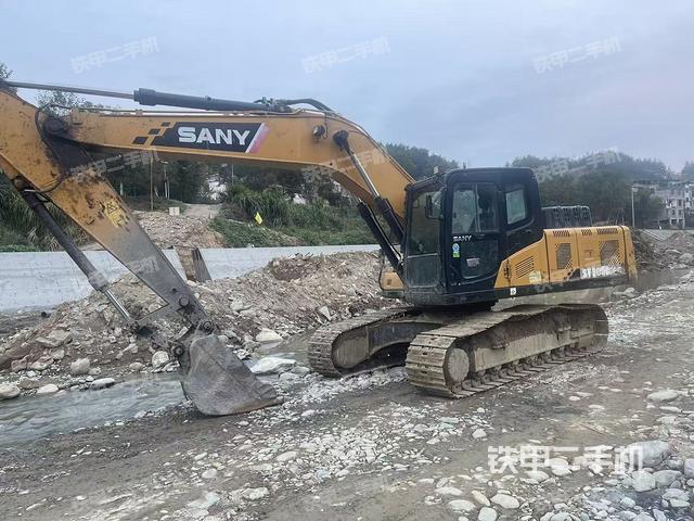三一重工SY205C挖掘机