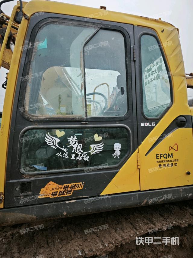 驾驶室左前45度（驾驶室部分）