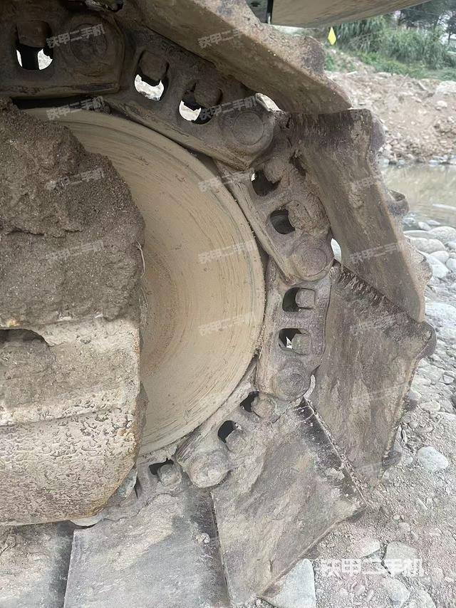 左导向轮（行走机构）