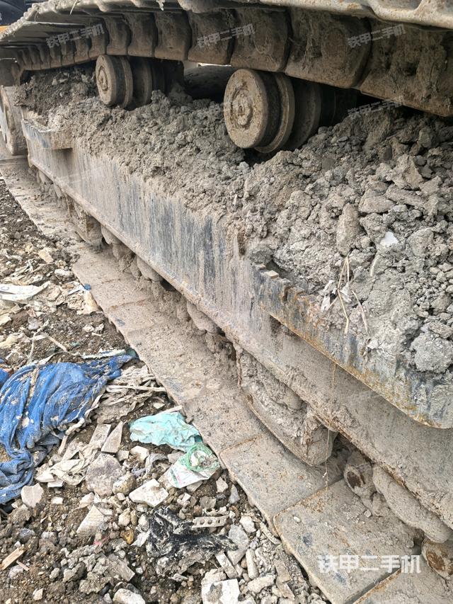 右侧履带整体（行走机构）