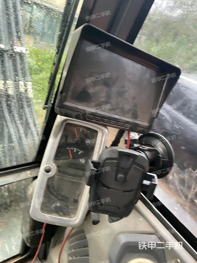 左后方玻璃角标（驾驶室部分）