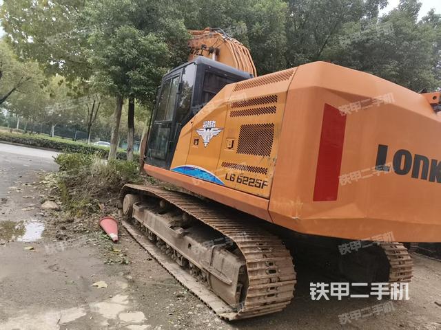 驾驶室整体（整机外观）