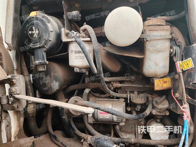 发动机整体俯视（整机外观）